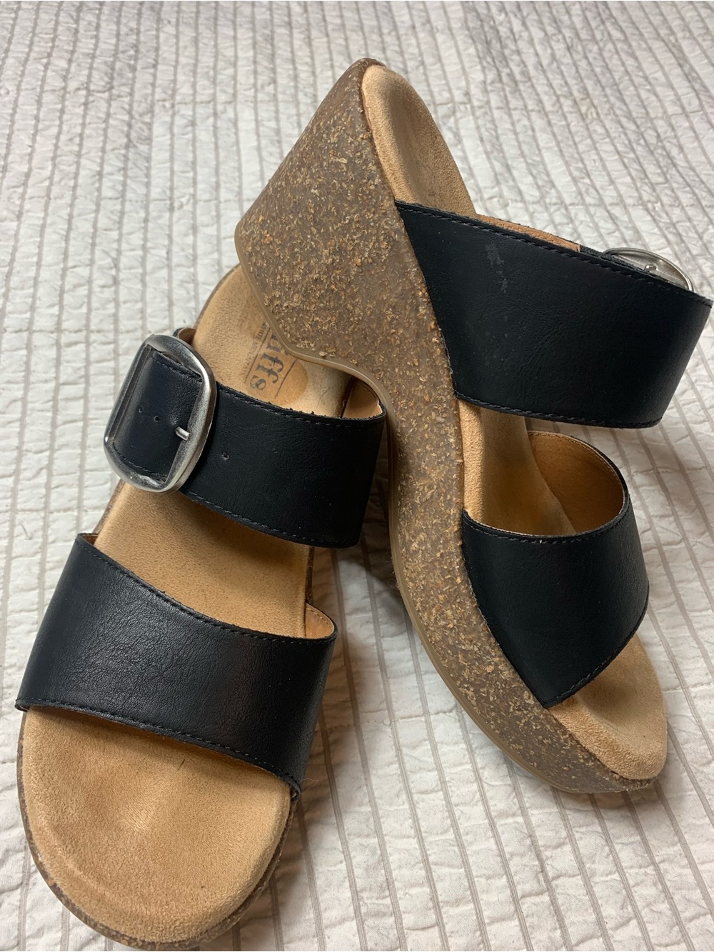 Copious Wedge from Cliffs by White Mountain Black With Buckle Straps Size 8.5